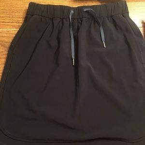 NWOT size 10 lululemon on the fly skirt